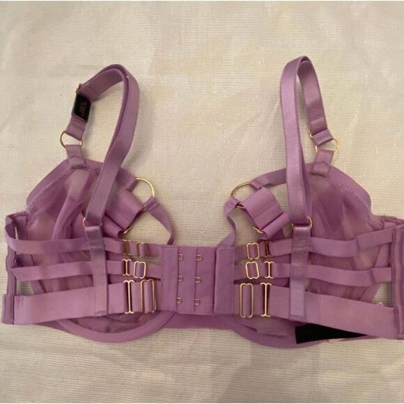 NWT Victoria's Secret Very Sexy Unlined Balconet Strappy Harness Bra 34C - Picture 6 of 8